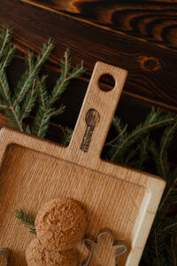 Дошка "Волинь" Кухонна Для Подачі Та Нарізання Дубова 43*21 см