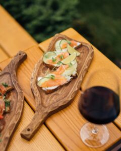 Дошка "Запорізька" Для Подачі Соковитого Стейку або Брускетів 38*15 см