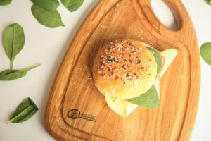 Дошка "Бочка 02" Дубова Кухонна Для Нарізання 32*22 см