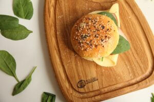 Дошка "Бочка 02" Дубова Кухонна Для Нарізання 32*22 см